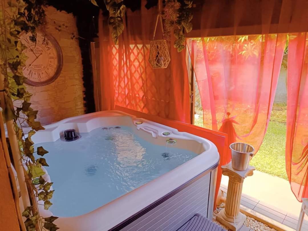 Casa Vacanze Noemi Riposto Exteriör bild