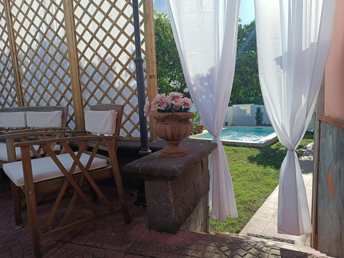 Casa Vacanze Noemi Riposto Exteriör bild